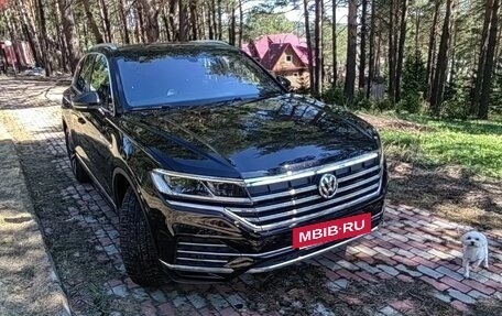 Volkswagen Touareg III, 2020 год, 5 200 000 рублей, 2 фотография
