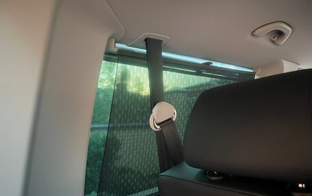 Volkswagen Caravelle T6 рестайлинг, 2023 год, 7 500 000 рублей, 20 фотография