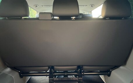 Volkswagen Caravelle T6 рестайлинг, 2023 год, 7 500 000 рублей, 17 фотография