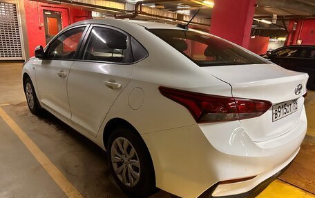 Hyundai Solaris II рестайлинг, 2019 год, 960 000 рублей, 4 фотография