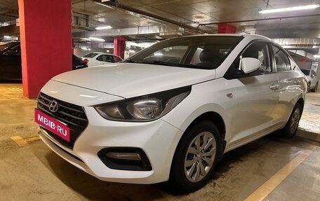 Hyundai Solaris II рестайлинг, 2019 год, 960 000 рублей, 2 фотография