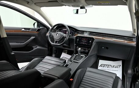 Volkswagen Passat B8 рестайлинг, 2019 год, 1 925 000 рублей, 11 фотография