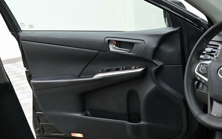 Toyota Camry, 2017 год, 2 005 000 рублей, 10 фотография