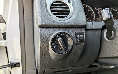 Volkswagen Tiguan I, 2010 год, 830 000 рублей, 21 фотография
