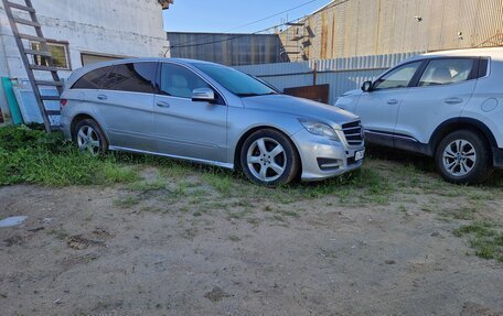 Mercedes-Benz R-Класс, 2011 год, 699 000 рублей, 3 фотография