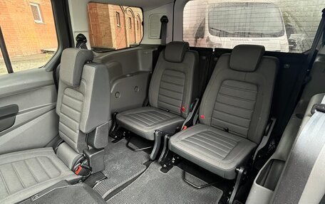 Ford Tourneo Connect II рестайлинг, 2018 год, 2 300 000 рублей, 9 фотография