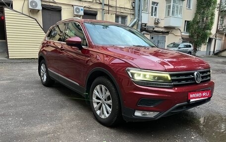 Volkswagen Tiguan II, 2017 год, 2 590 000 рублей, 2 фотография