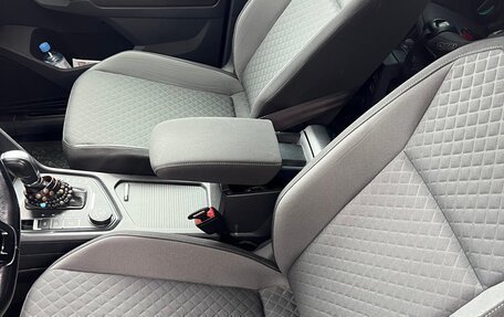 Volkswagen Tiguan II, 2017 год, 2 590 000 рублей, 8 фотография