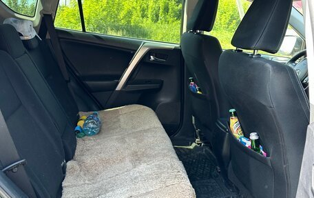 Toyota RAV4, 2014 год, 1 800 000 рублей, 6 фотография