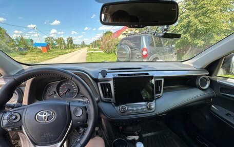 Toyota RAV4, 2014 год, 1 800 000 рублей, 14 фотография