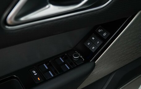 Land Rover Range Rover Velar I, 2020 год, 5 877 077 рублей, 17 фотография