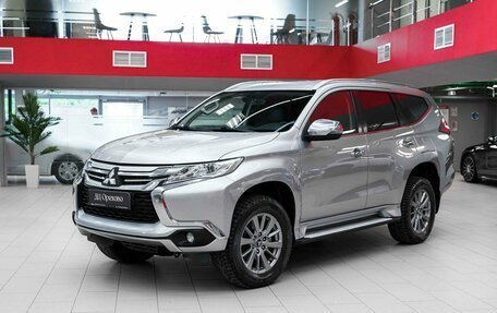 Mitsubishi Pajero Sport III рестайлинг, 2017 год, 2 550 000 рублей, 5 фотография
