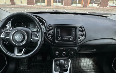 Jeep Compass II, 2017 год, 2 250 000 рублей, 8 фотография