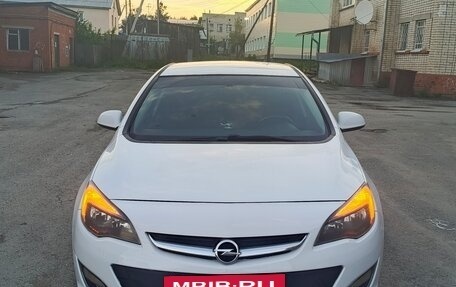 Opel Astra J, 2013 год, 690 000 рублей, 3 фотография
