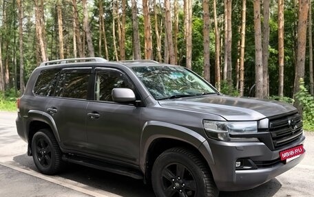 Toyota Land Cruiser 200, 2011 год, 2 490 000 рублей, 9 фотография