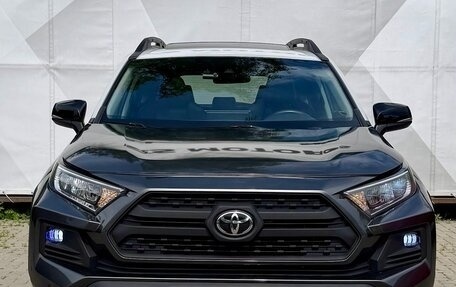 Toyota RAV4, 2019 год, 2 850 000 рублей, 2 фотография