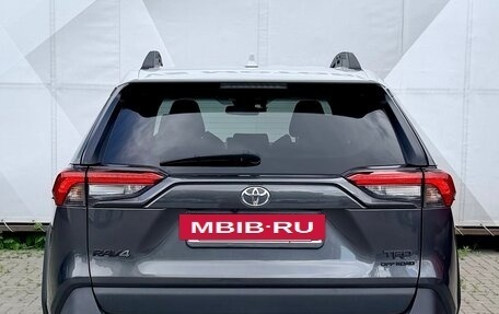 Toyota RAV4, 2019 год, 2 850 000 рублей, 9 фотография