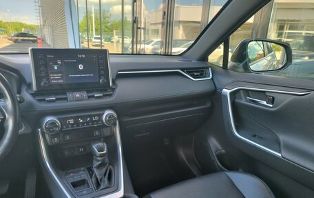 Toyota RAV4, 2019 год, 2 670 000 рублей, 9 фотография