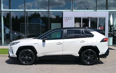 Toyota RAV4, 2019 год, 2 670 000 рублей, 11 фотография