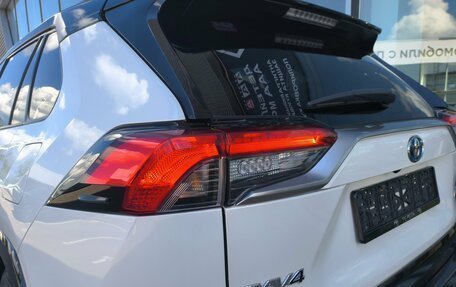 Toyota RAV4, 2019 год, 2 670 000 рублей, 19 фотография