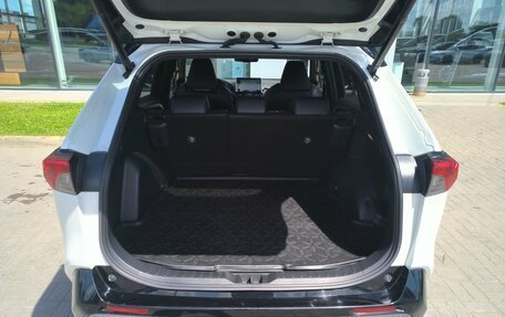 Toyota RAV4, 2019 год, 2 670 000 рублей, 14 фотография