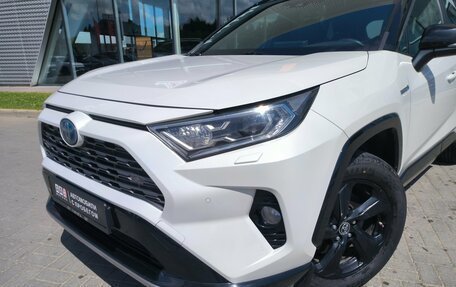Toyota RAV4, 2019 год, 2 670 000 рублей, 18 фотография