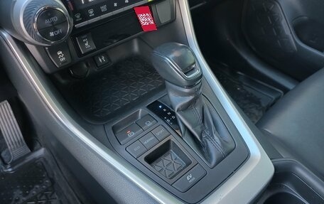 Toyota RAV4, 2019 год, 2 670 000 рублей, 26 фотография
