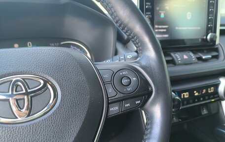Toyota RAV4, 2019 год, 2 670 000 рублей, 28 фотография