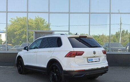 Volkswagen Tiguan II, 2021 год, 3 049 000 рублей, 7 фотография