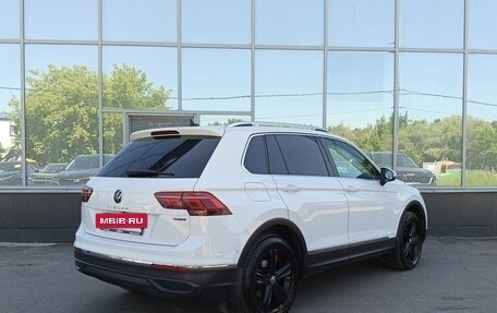 Volkswagen Tiguan II, 2021 год, 3 049 000 рублей, 5 фотография