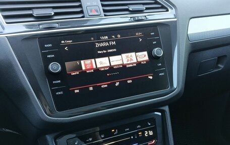 Volkswagen Tiguan II, 2021 год, 3 049 000 рублей, 16 фотография