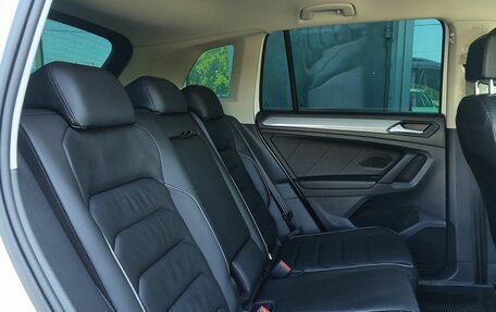 Volkswagen Tiguan II, 2021 год, 3 049 000 рублей, 22 фотография
