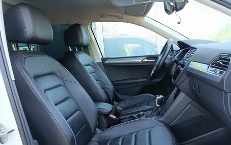 Volkswagen Tiguan II, 2021 год, 3 049 000 рублей, 24 фотография