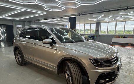 Volkswagen Tiguan II, 2019 год, 2 850 000 рублей, 4 фотография