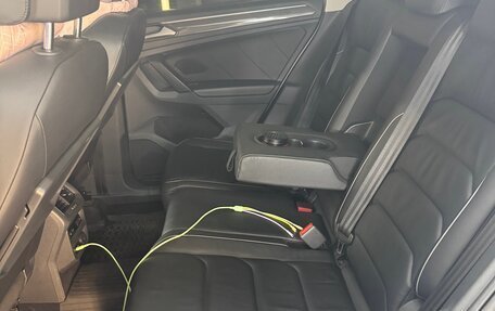 Volkswagen Tiguan II, 2019 год, 2 850 000 рублей, 8 фотография