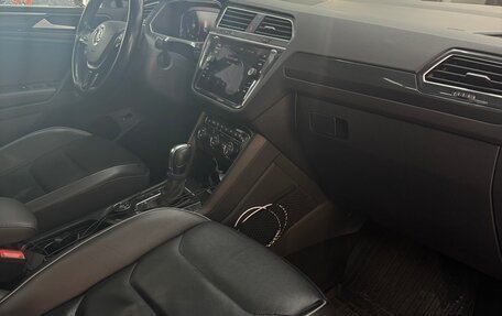 Volkswagen Tiguan II, 2019 год, 2 850 000 рублей, 11 фотография