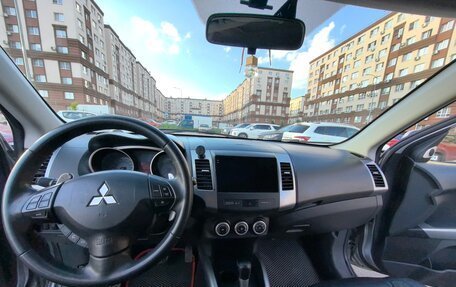 Mitsubishi Outlander III рестайлинг 3, 2007 год, 1 300 000 рублей, 3 фотография