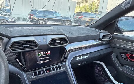 Lamborghini Urus I, 2023 год, 32 000 000 рублей, 5 фотография