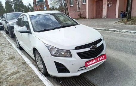 Chevrolet Cruze II, 2012 год, 800 000 рублей, 3 фотография