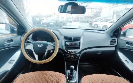 Hyundai Solaris II рестайлинг, 2016 год, 650 000 рублей, 9 фотография