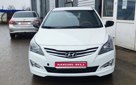 Hyundai Solaris II рестайлинг, 2016 год, 650 000 рублей, 3 фотография