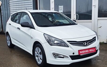 Hyundai Solaris II рестайлинг, 2016 год, 650 000 рублей, 4 фотография