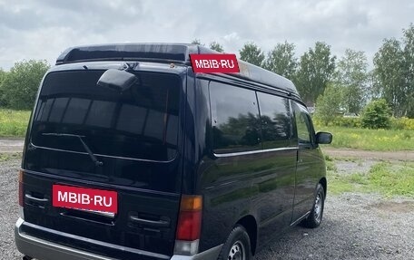 Mazda Bongo Friendee i рестайлинг, 1996 год, 335 000 рублей, 8 фотография
