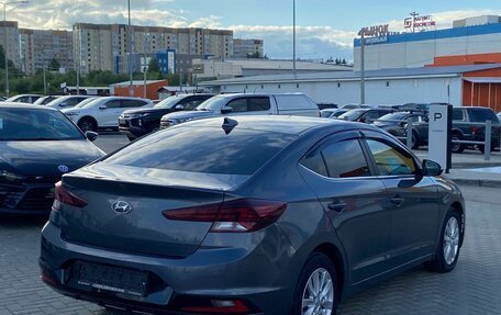 Hyundai Elantra VI рестайлинг, 2019 год, 1 550 000 рублей, 4 фотография
