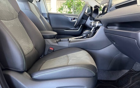 Toyota RAV4, 2024 год, 4 150 000 рублей, 11 фотография