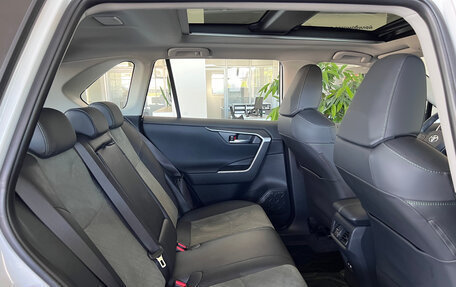 Toyota RAV4, 2024 год, 4 150 000 рублей, 18 фотография