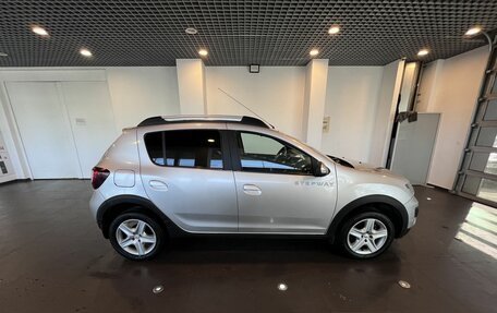 Renault Sandero II рестайлинг, 2016 год, 960 000 рублей, 2 фотография
