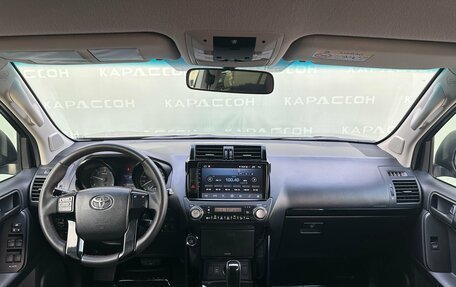 Toyota Land Cruiser Prado 150 рестайлинг 2, 2016 год, 3 663 000 рублей, 6 фотография