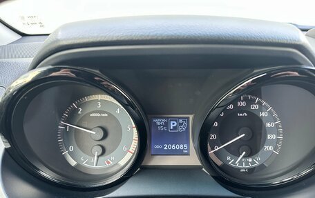 Toyota Land Cruiser Prado 150 рестайлинг 2, 2016 год, 3 663 000 рублей, 9 фотография