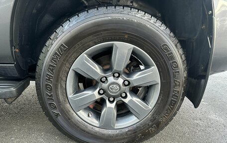 Toyota Land Cruiser Prado 150 рестайлинг 2, 2016 год, 3 663 000 рублей, 12 фотография